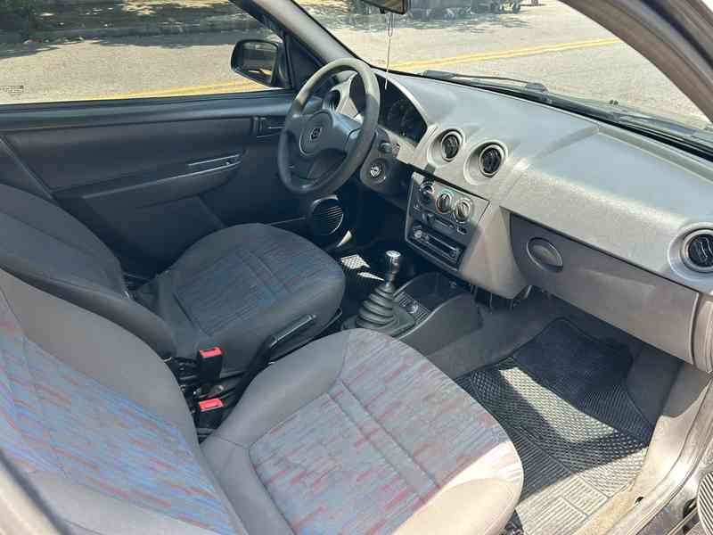 Chevrolet Celta Básico 2010 — foto 10