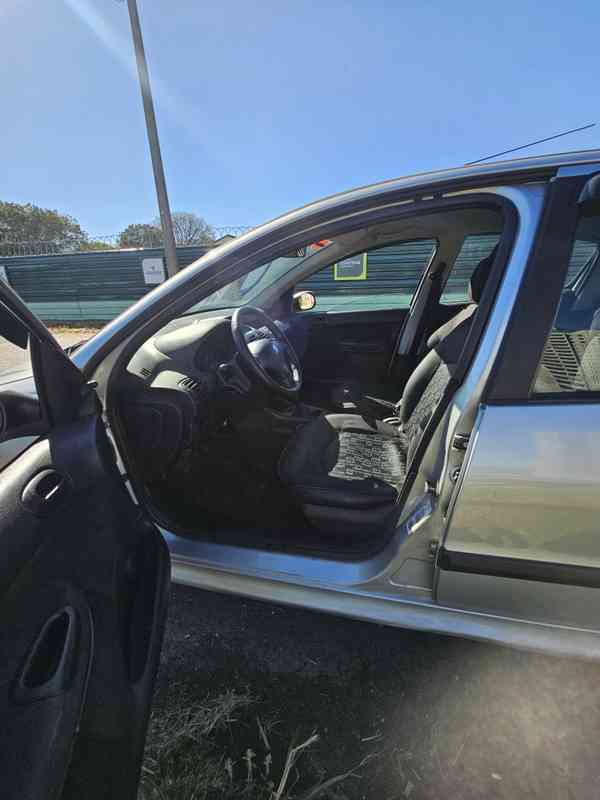 Peugeot 206 1.4 Flex 2008 — foto 3