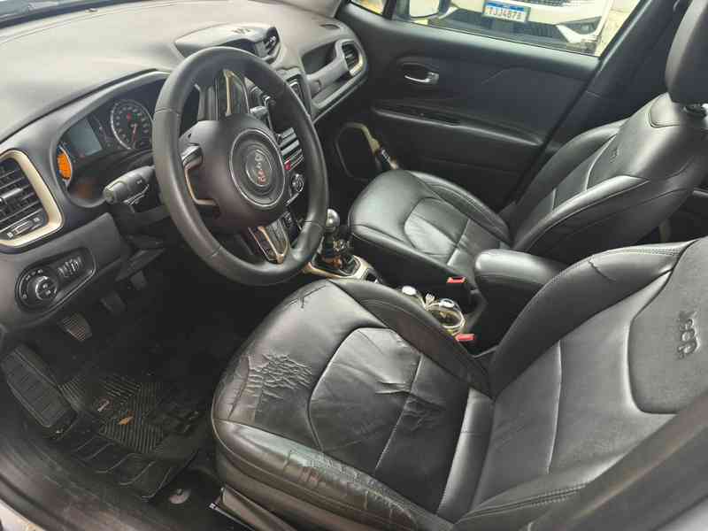 Renegade Sport 1.8 manual 2016 — foto 2