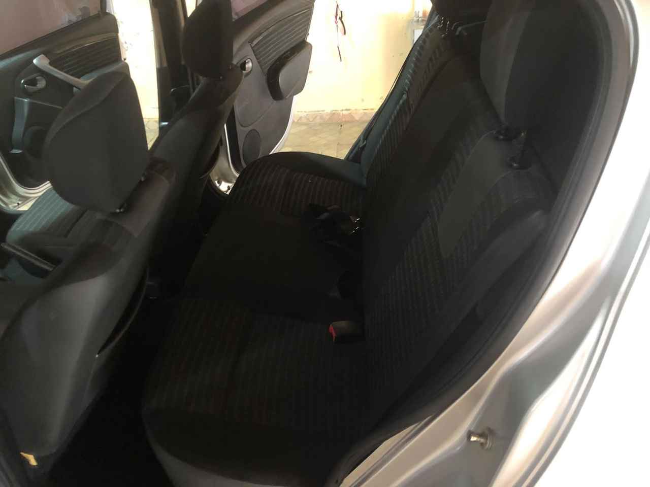 Renault Sandero Privilege 1.6 16V 2012 — foto 6