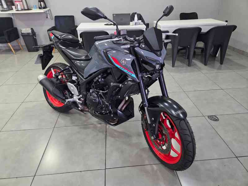 MT-03 ABS Homem de Ferro 2022 — foto 2