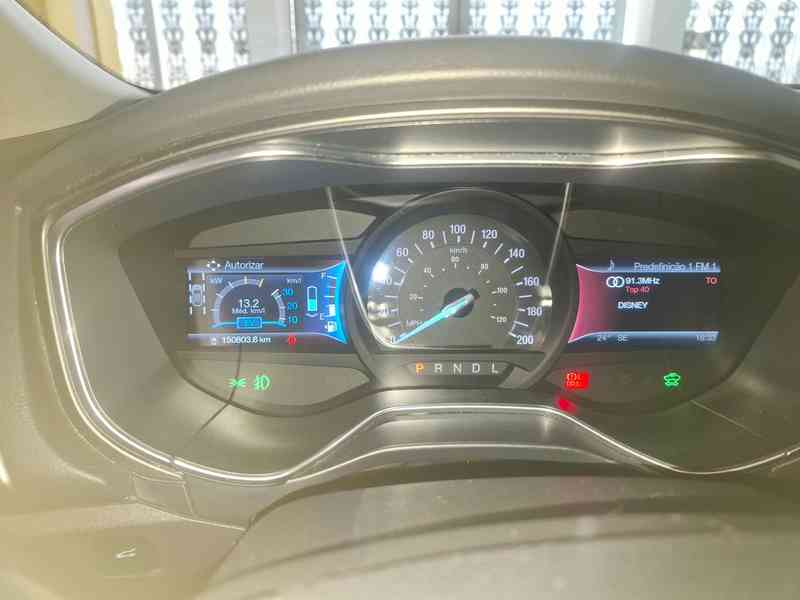 Ford Fusion Hybrid 2.0 2013/2014 — foto 6