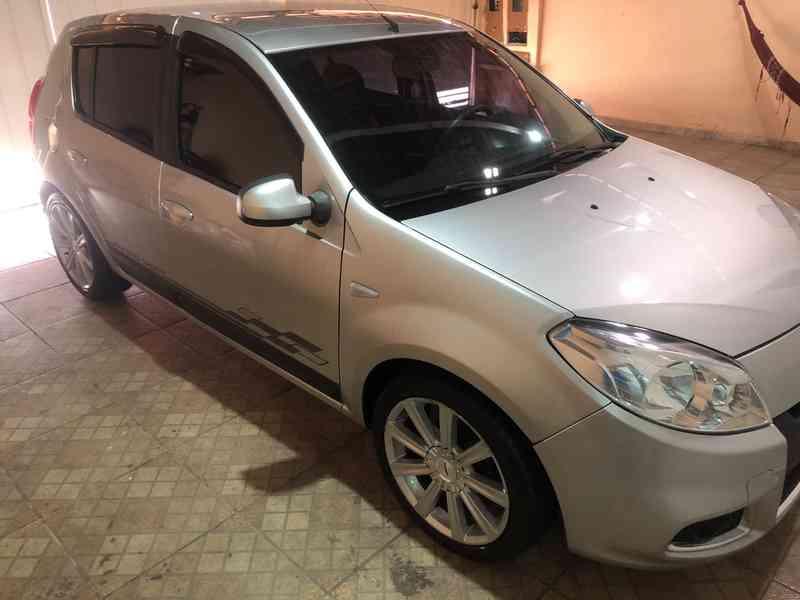 Renault Sandero Privilege 1.6 16V 2012 — foto 2