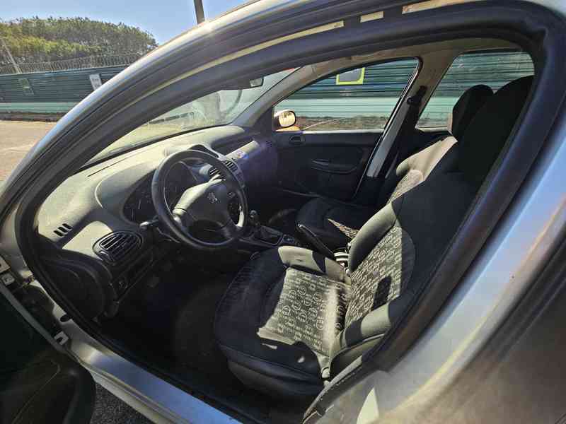 Peugeot 206 1.4 Flex 2008 — foto 2