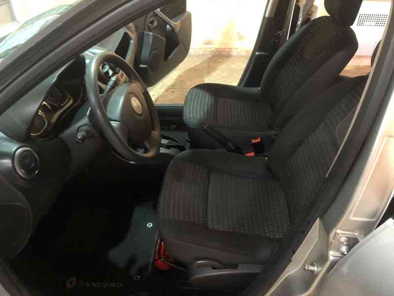 Renault Sandero Privilege 1.6 16V 2012 — foto 7