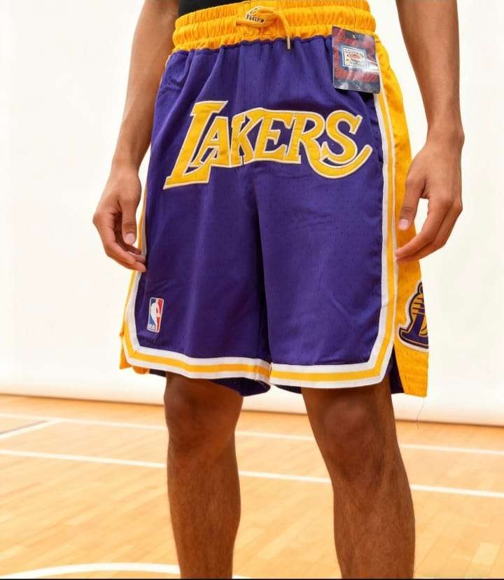 Lakers Shorts Importados — foto 3