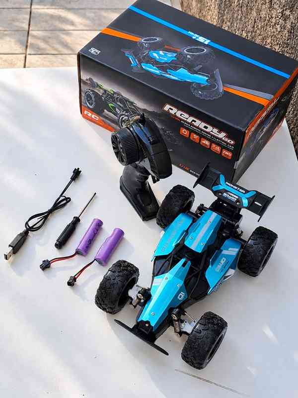 Carrinho de Controle Remoto Off-Road 2.4GHz — foto 2