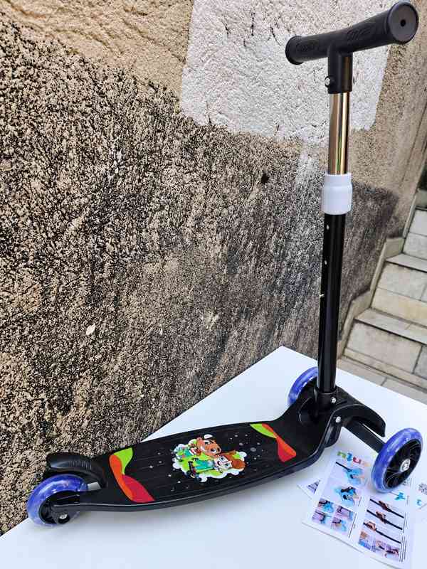 Patinete Infantil 3 Rodas com Luzes LED — foto 2