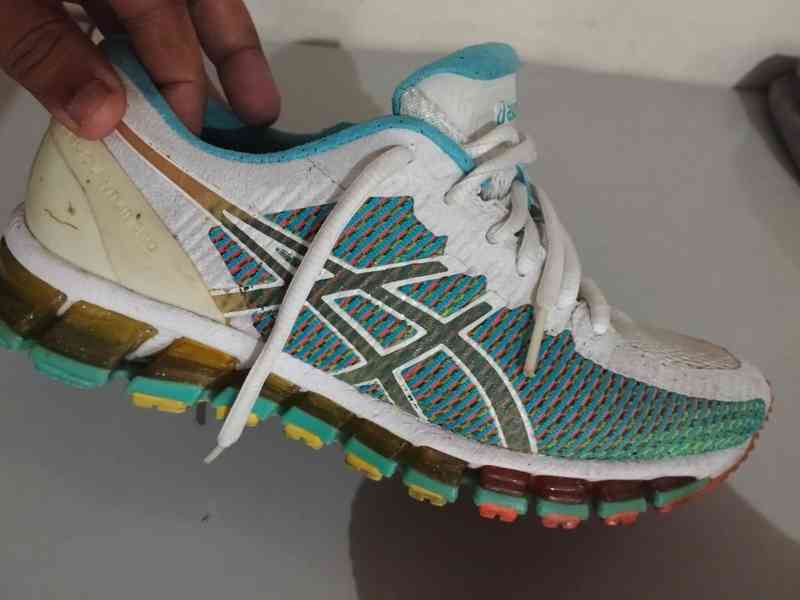 Tênis Asics Gel Feminino Tamanho 35 — foto 3