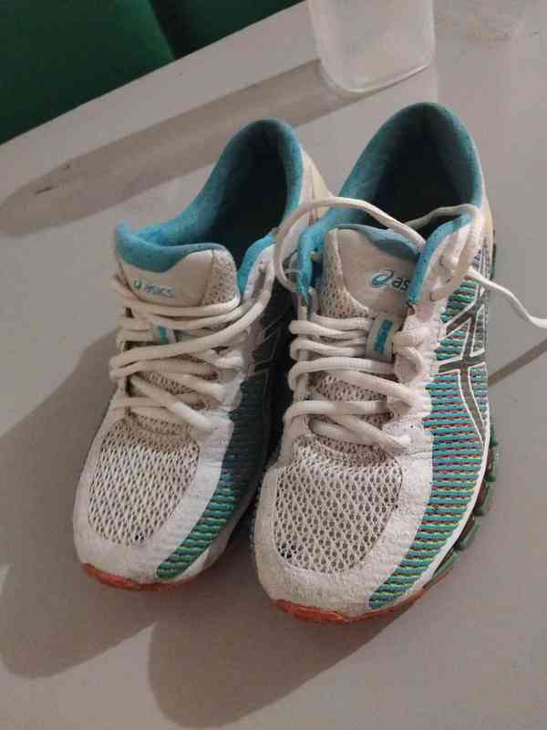 Tênis Asics Gel Feminino Tamanho 35 — foto 2