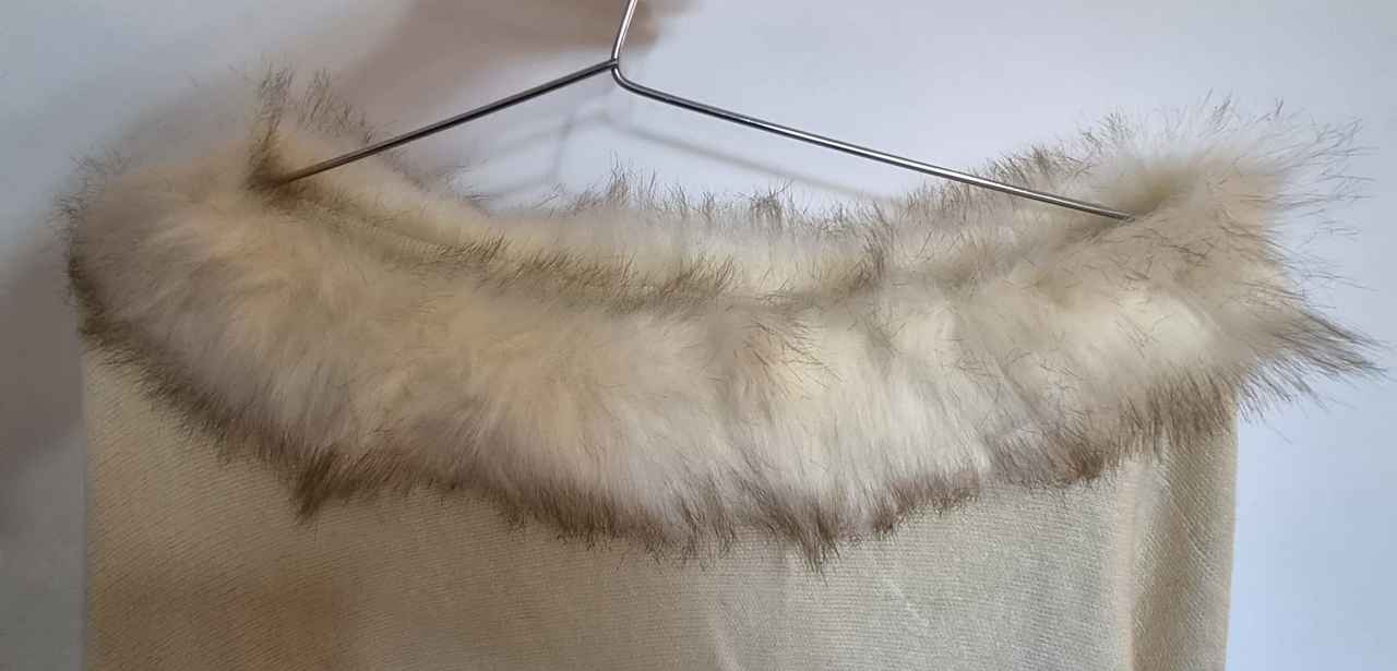 Sandália, poncho e sapato feminino — foto 2