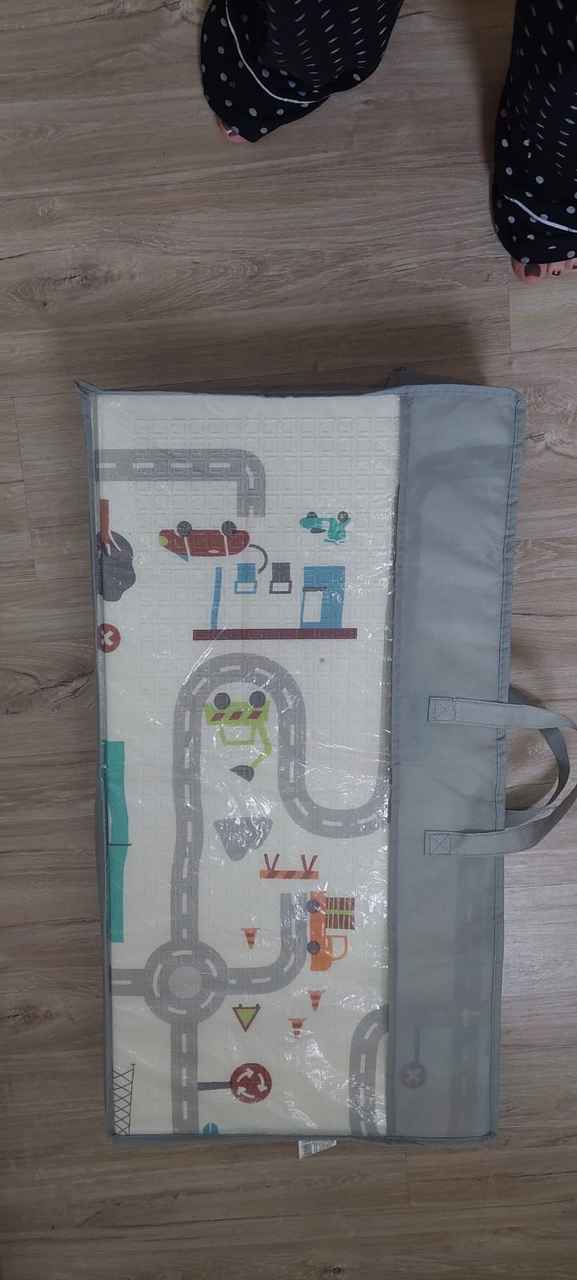 Carrinho de bebê premium e tapete infantil — foto 2